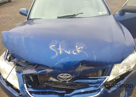 2011 Toyota Camry Le z USA, uszkodzony, nr VIN 4T1BF3EK1BU743616